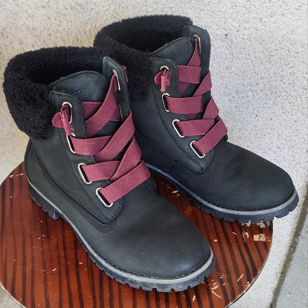 Skechers  Sherpa Trim Booties size 7.5 uses